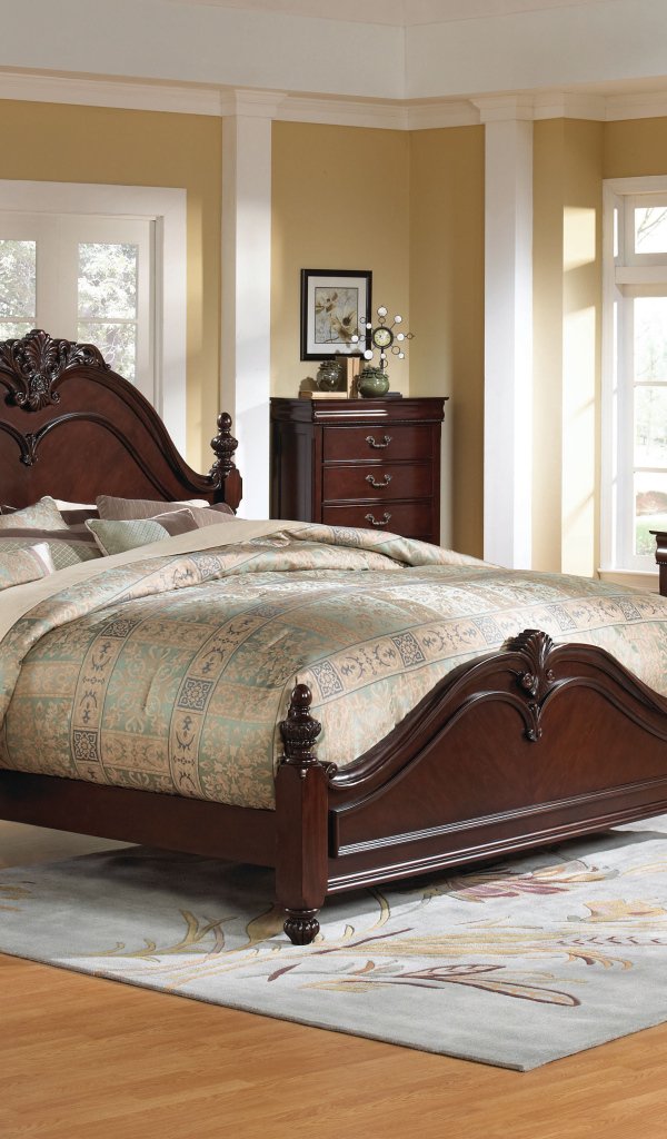 Пышная кровать в спальне