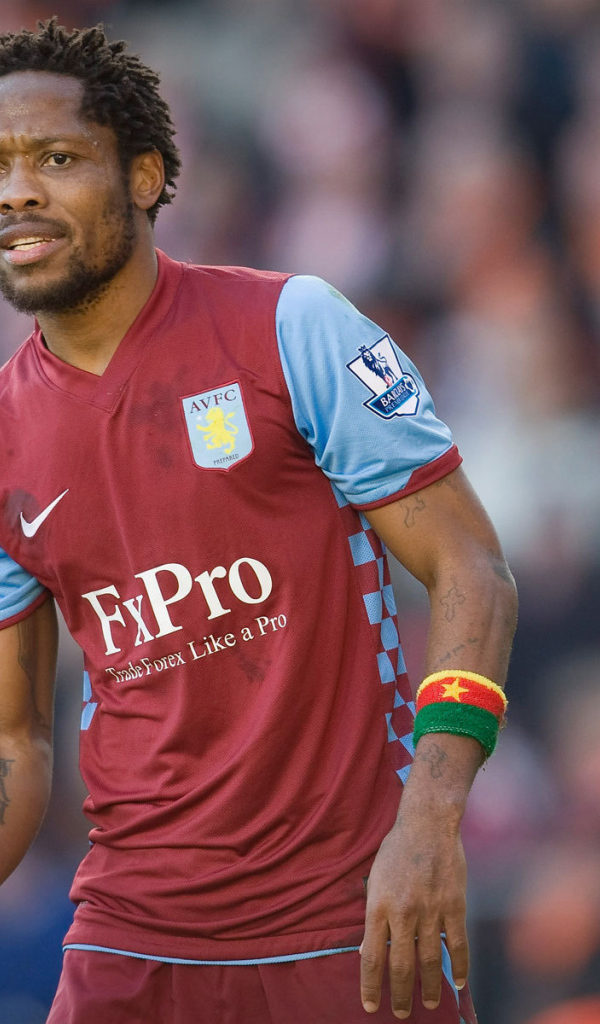 Популярный клуб Астон Вилла