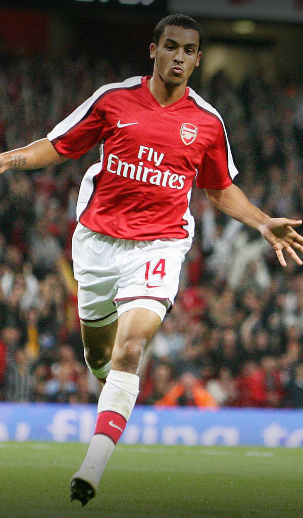 Популярный футбольный клуб Англии Арсенал