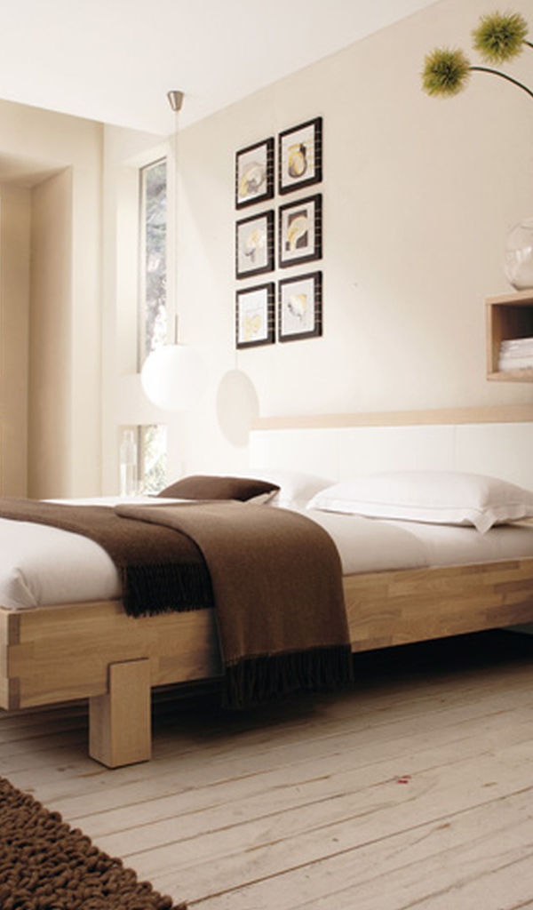 Деревянный пол в спальне