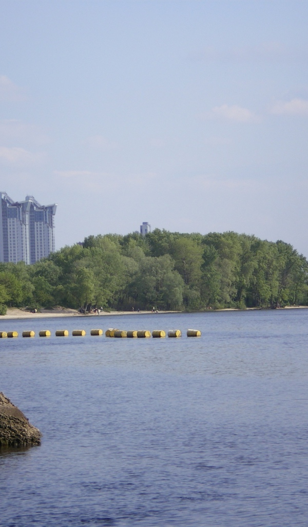 Широкие просторы Днепра в Киеве