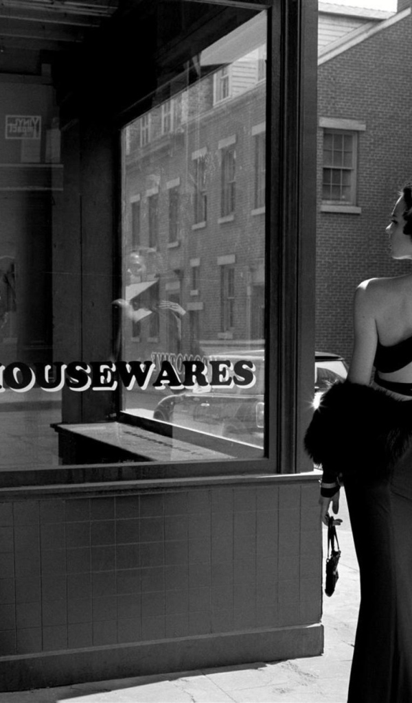 Женщина в чёрном, ретро фотография