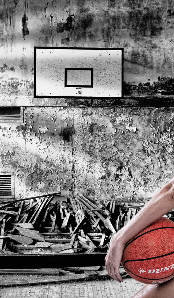 Девушка баскетболистка