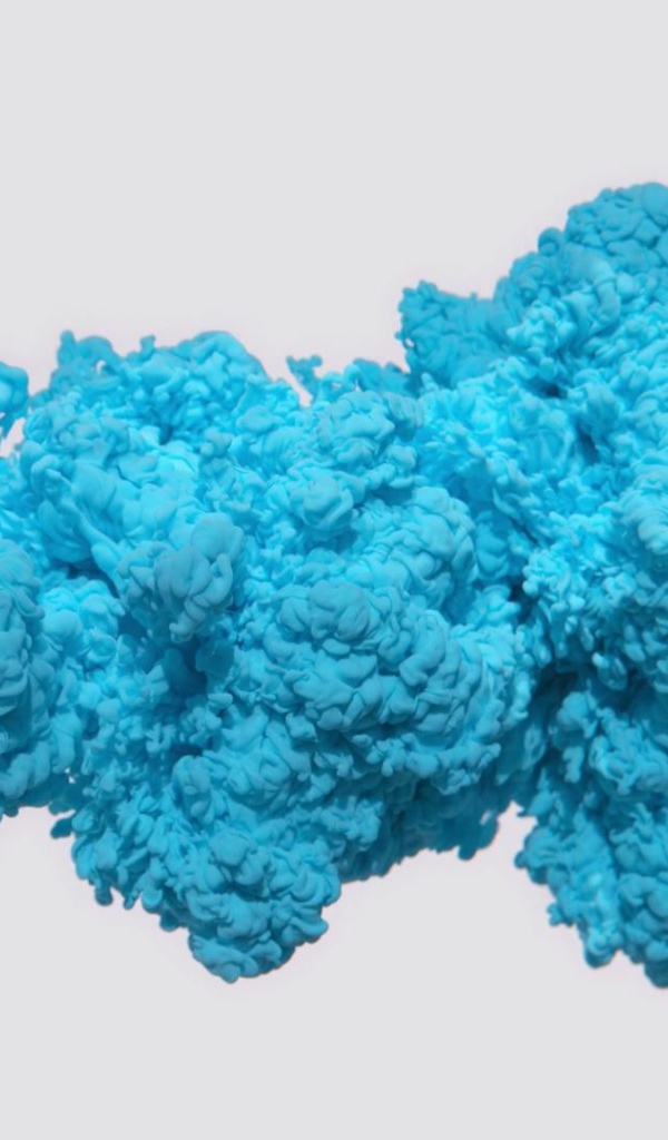 Сгусток голубого дыма на сером фоне