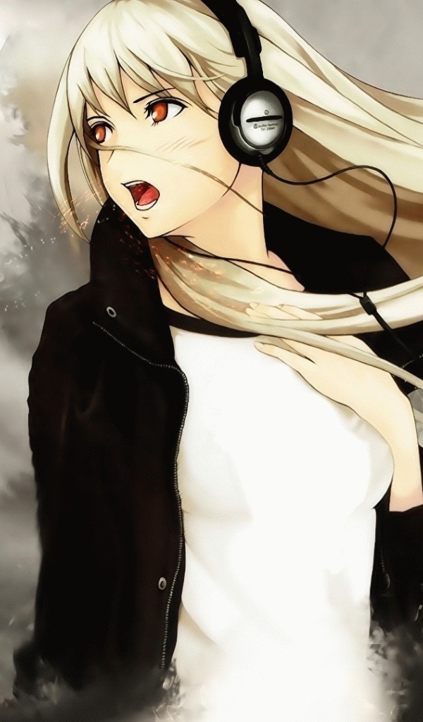 Аниме блондинка в наушниках