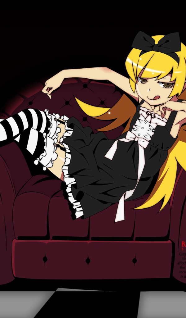 Девушка аниме Ошино сидит на кресле