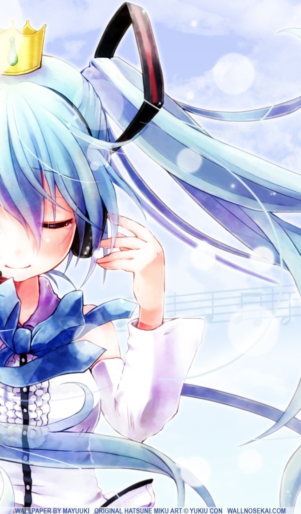 Аниме девушка в золотой короне