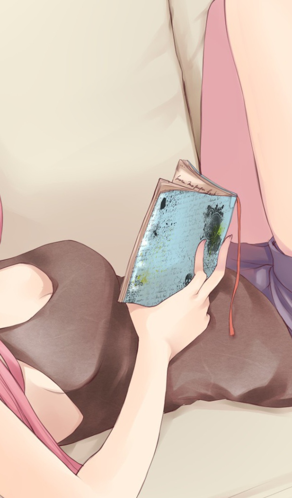 Аниме девушка в очках читает свой дневник