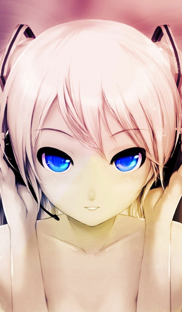 Голубоглазая блондинка из аниме