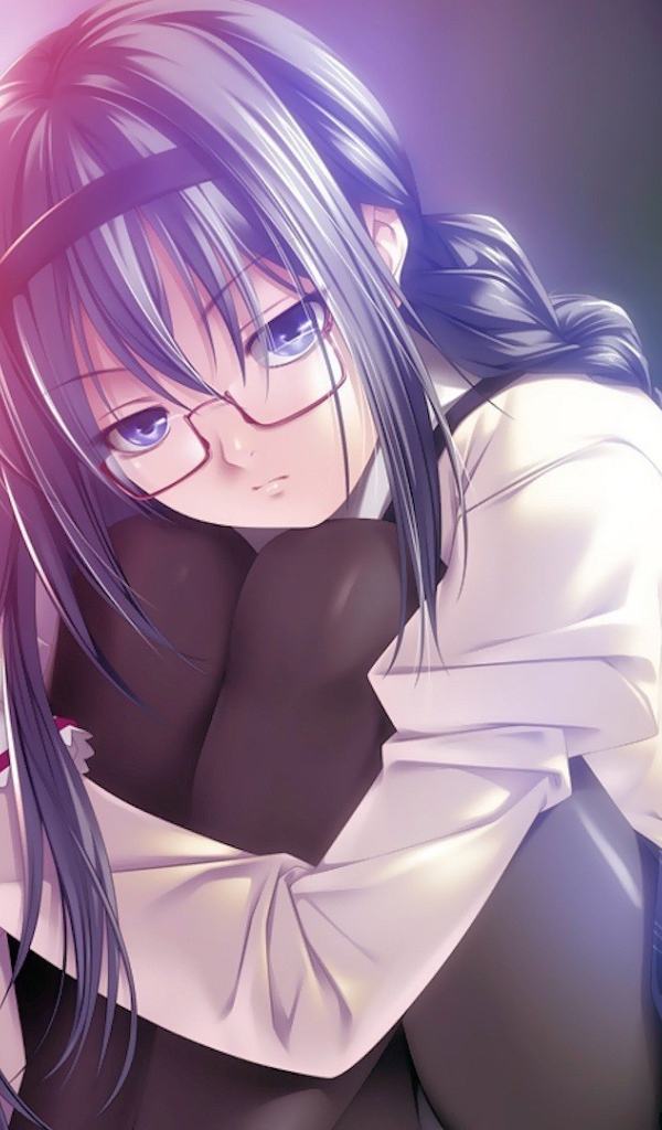 Грустная девушка из аниме Девочка-волшебница Мадока