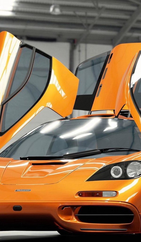 Оранжевый McLaren F1 Гиперкар