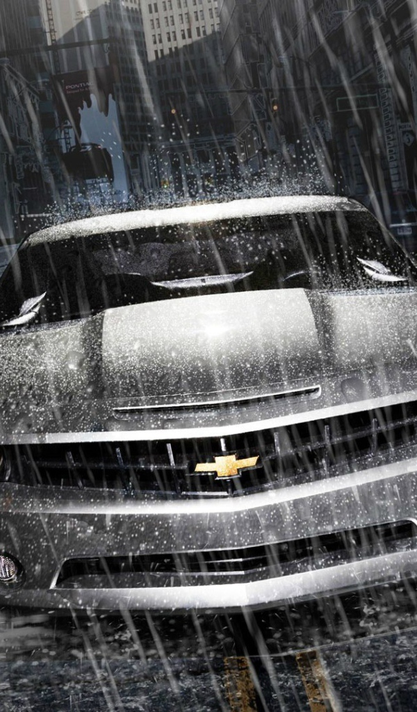 Мощные автомобили под дождем