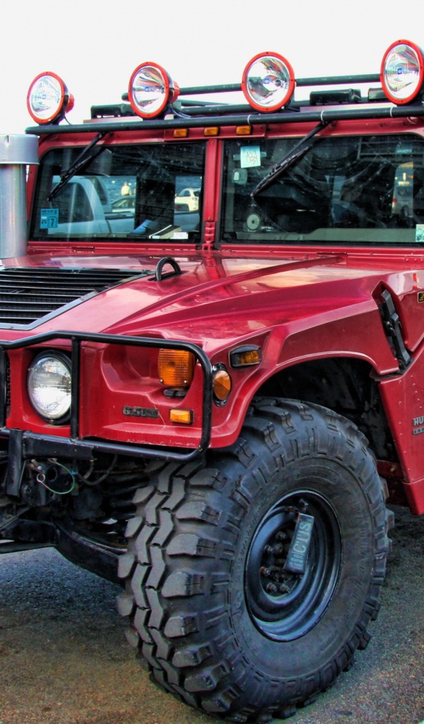 Красный Хаммер, фото HDR