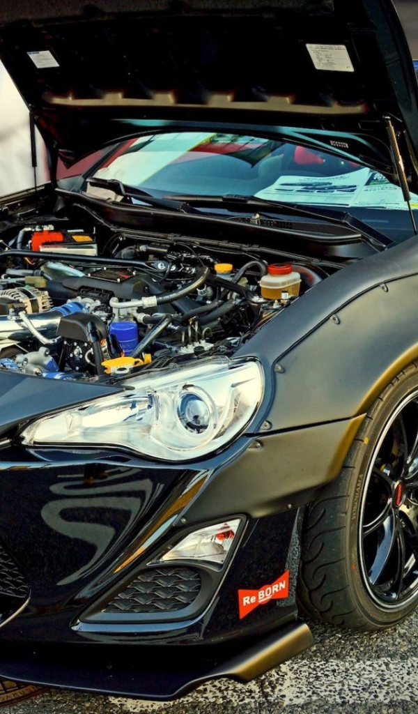 Под капотом автомобиля Scion