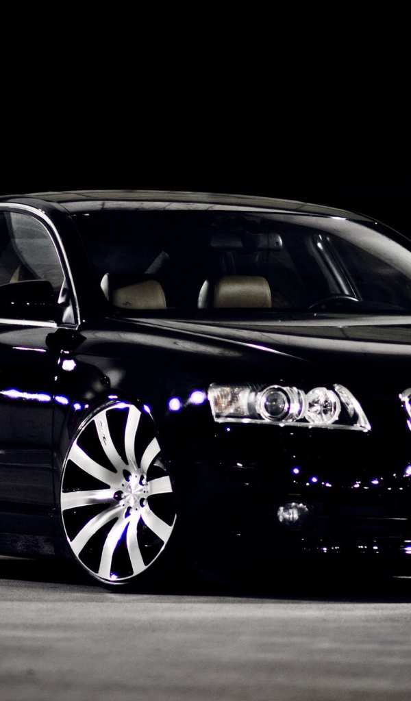 Великолепный городской автомобиль Ауди