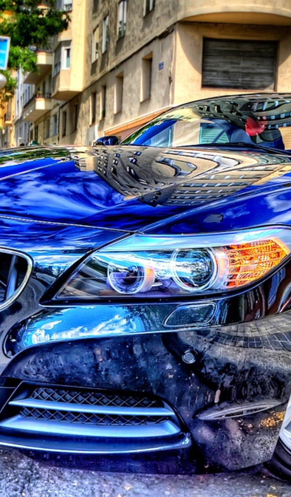 Блестящий БМВ, HDR фото