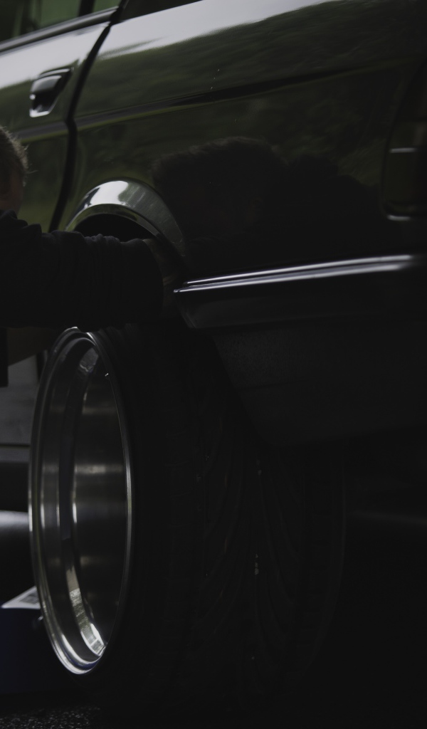 Замена колеса BMW E28