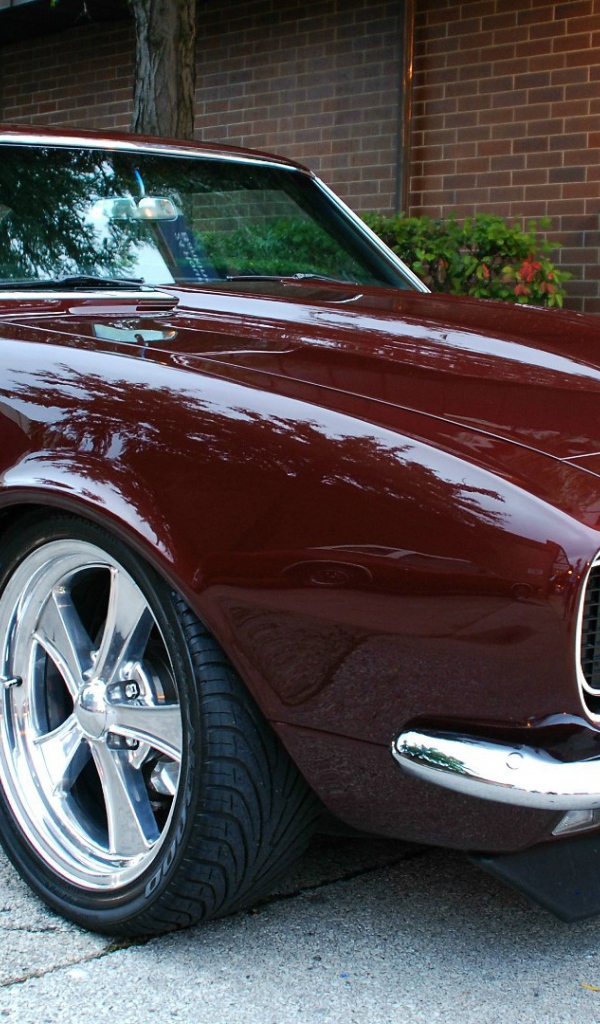 Мощный Chevrolet Camaro SS 1968