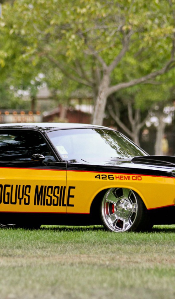 Американский автомобиль Dodge Challenger RT 1971