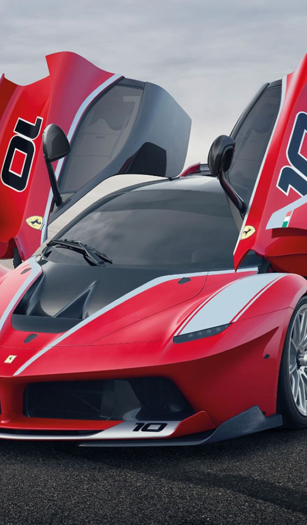 Феррари модель 2015 года