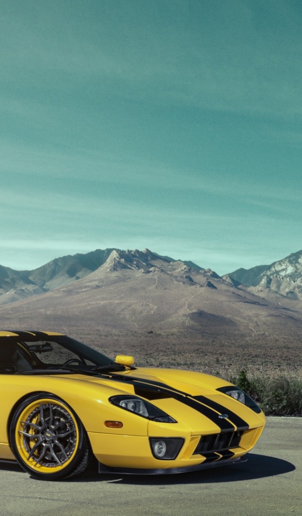 Желтый Форд в пустыне