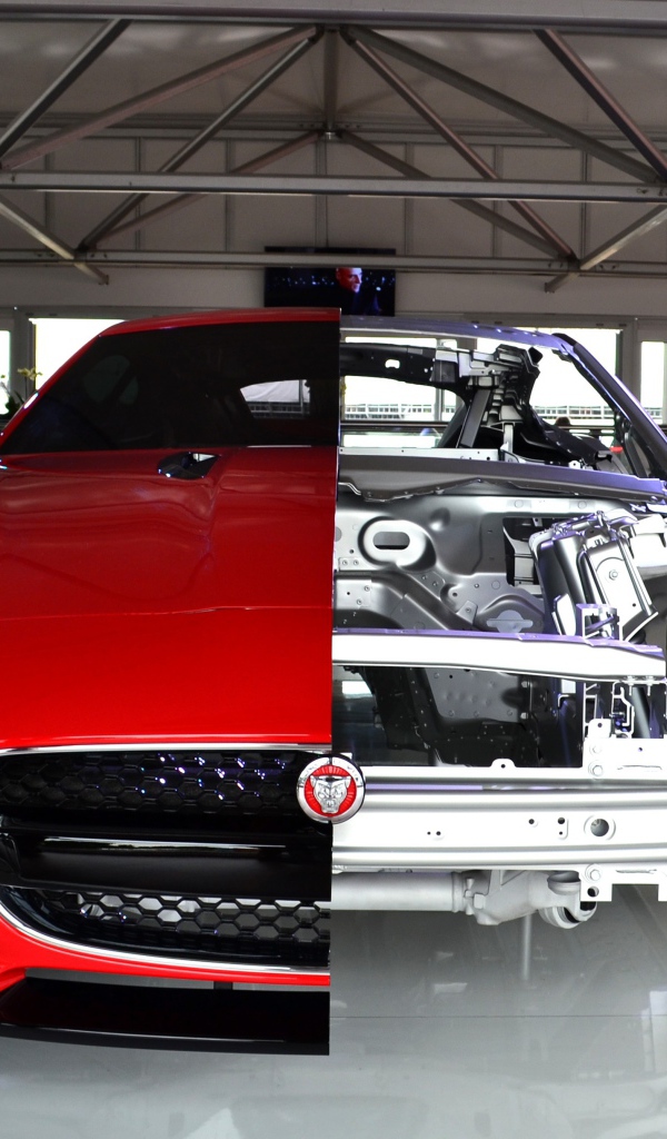 Начинка автомобиля Jaguar