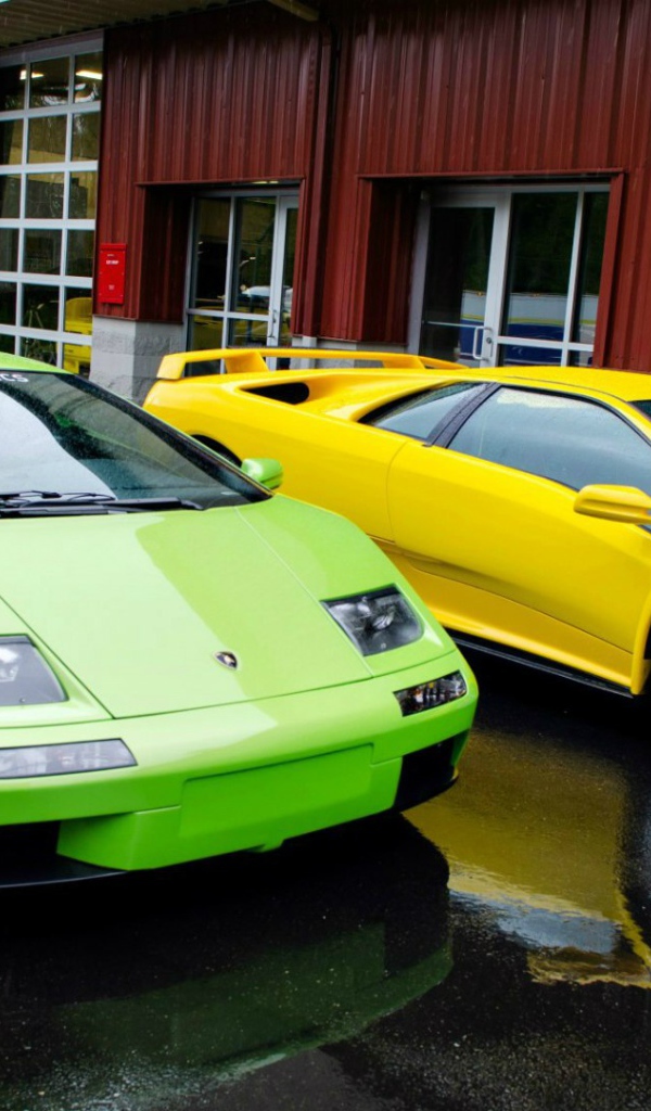Яркие Lamborghini Diablo