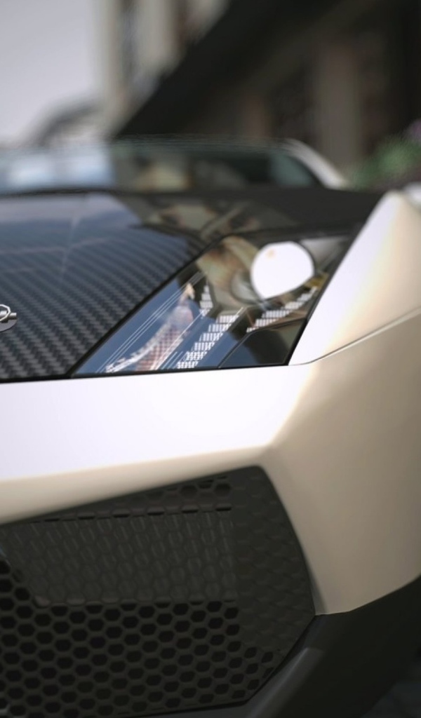 Карбоновый капот белого Ламборгини