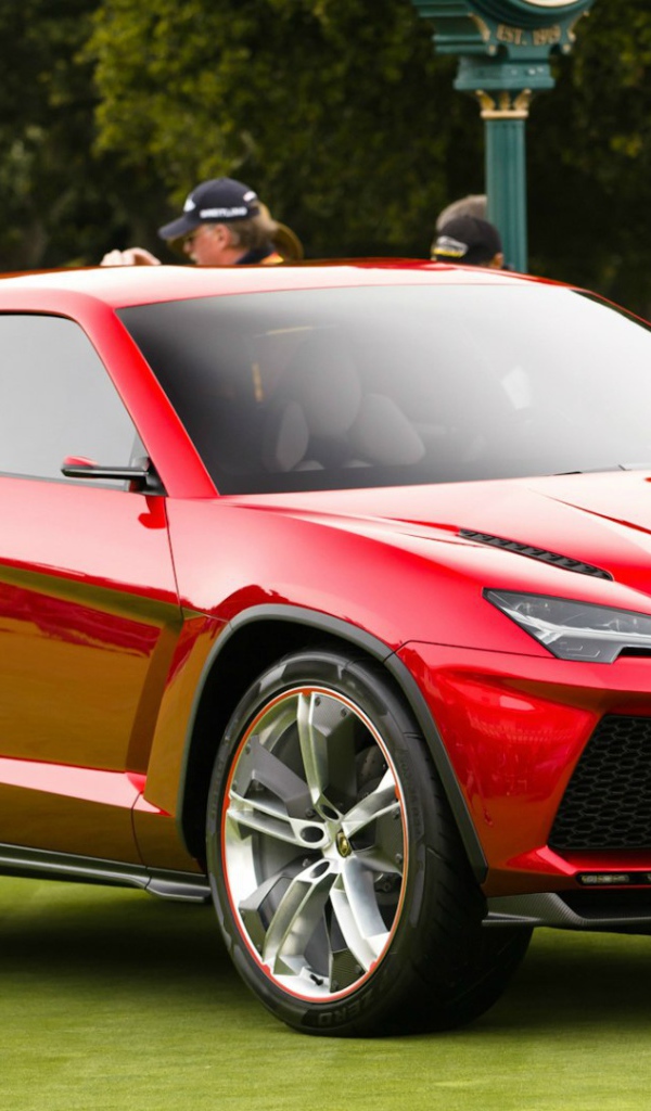 Красный Lamborghini Urus