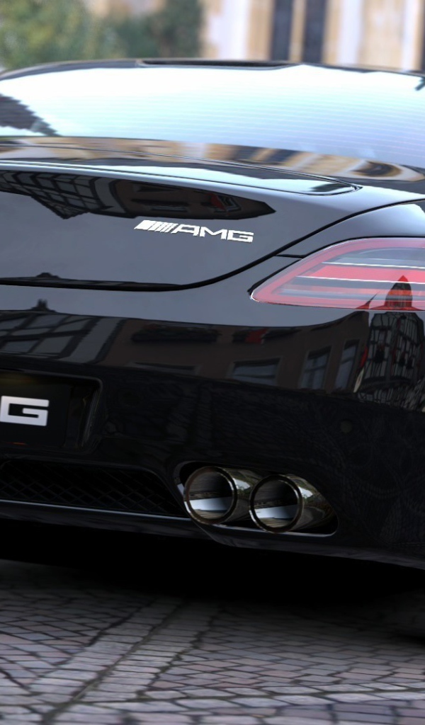 Черный Mercedes-Benz, вид сзади