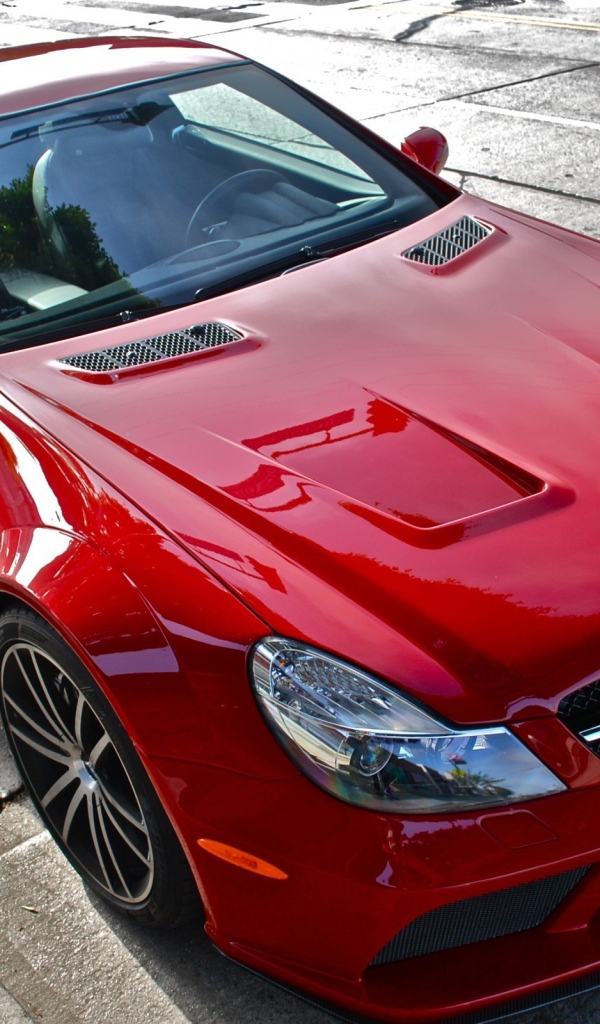 Великолепный красный Mercedes-Benz SL65 AMG