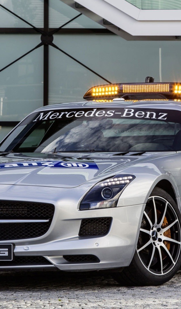 Полицейский автомобиль Мерседес