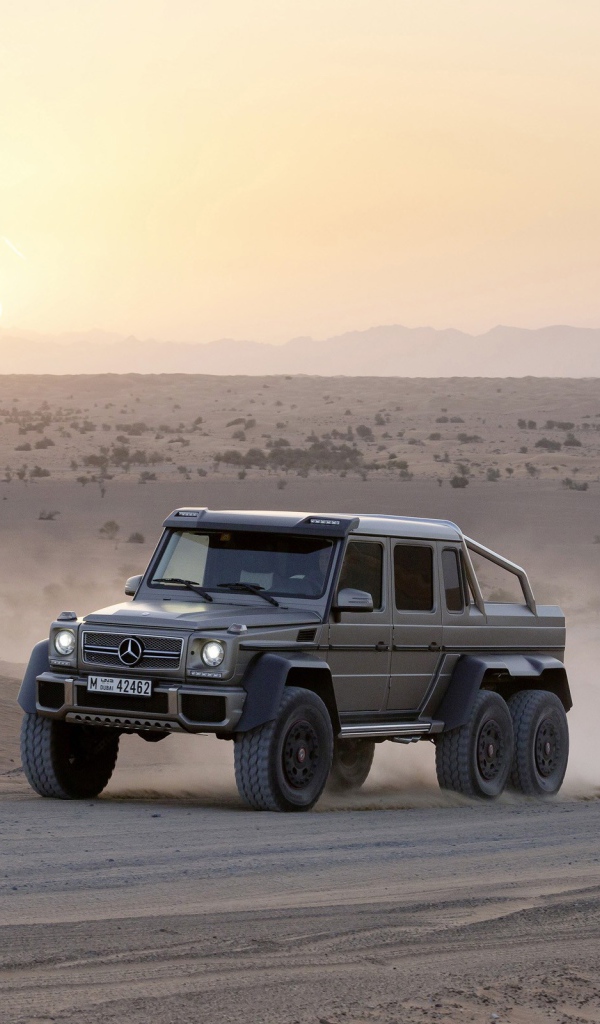 Трехосный Мерседес Gelenvagen