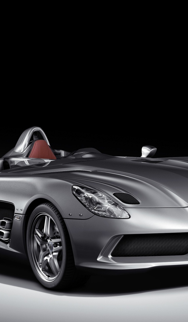 Необычный автомобиль Mercedes-Benz SLR Stirling Moss