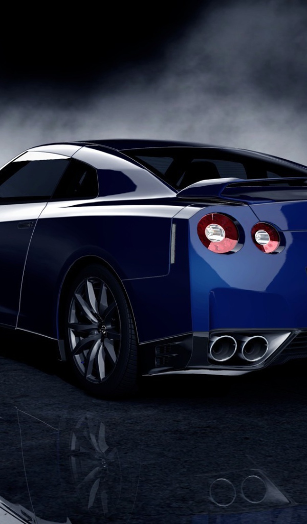 Дорогой синий автомобиль Ниссан