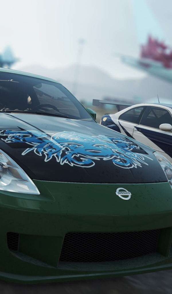Зеленый спортивный Nissan 350Z
