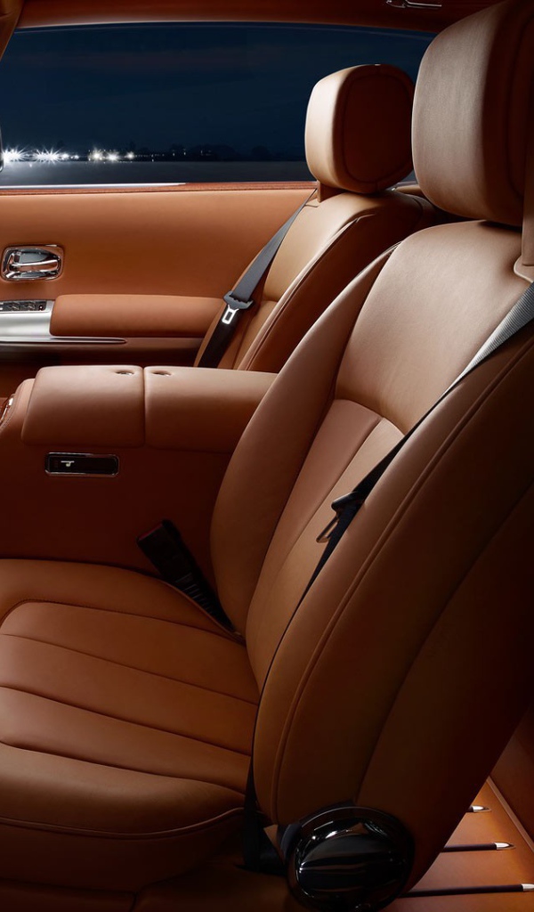 Коричневый кожаный салон Rolls-Royce Phantom