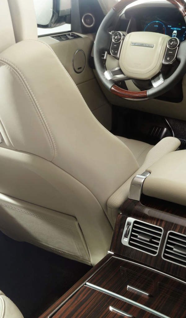 Интерьер автомобиля Range Rover