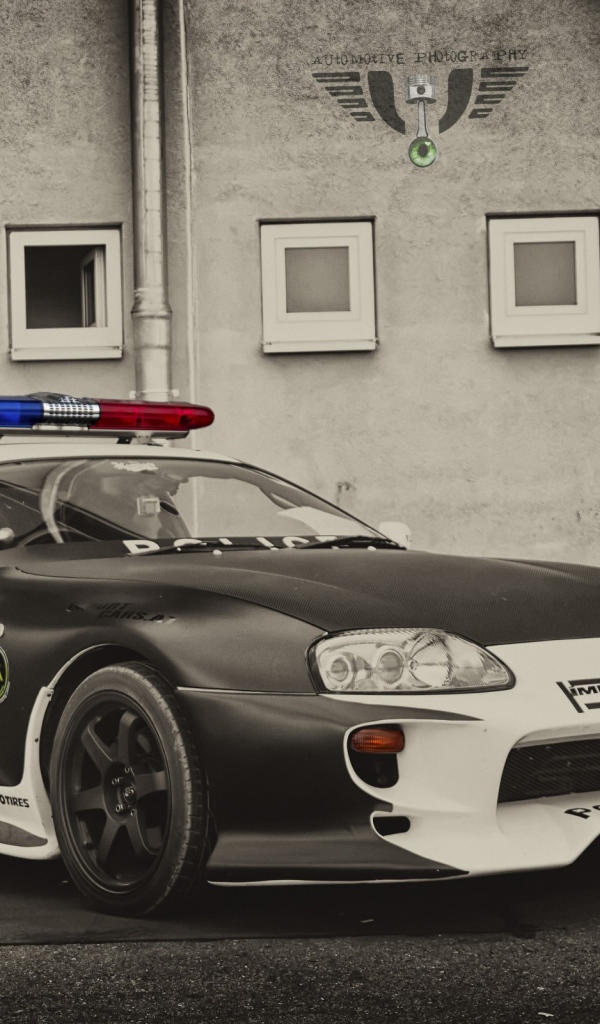 Полицейский автомобиль Toyota Supra