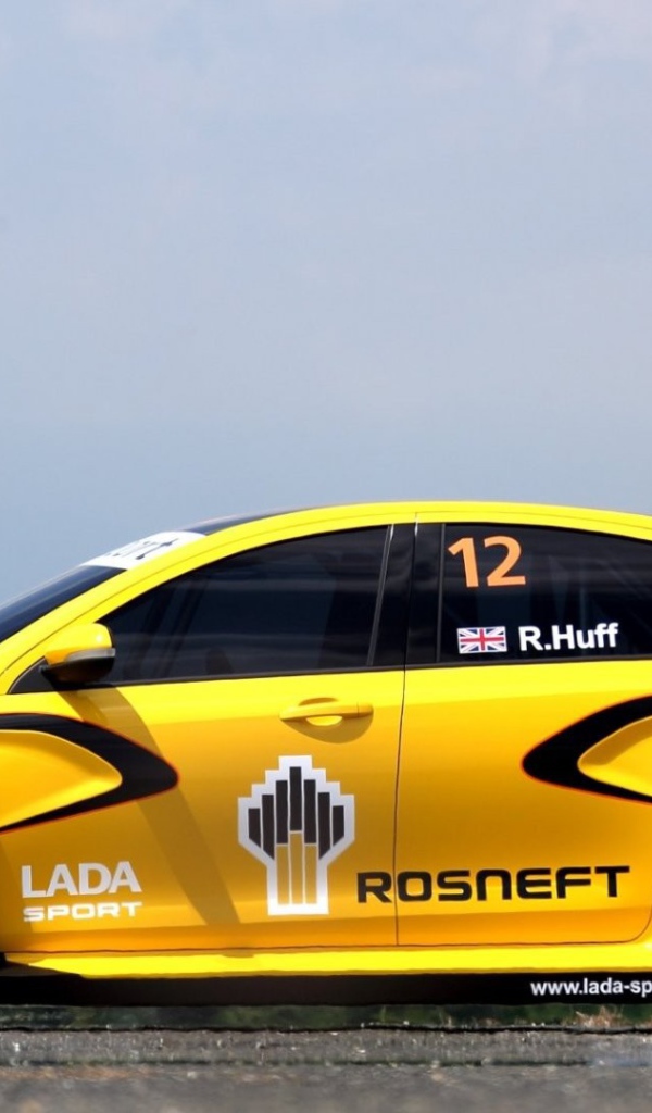 Российский автомобиль Лада Веста Спорт