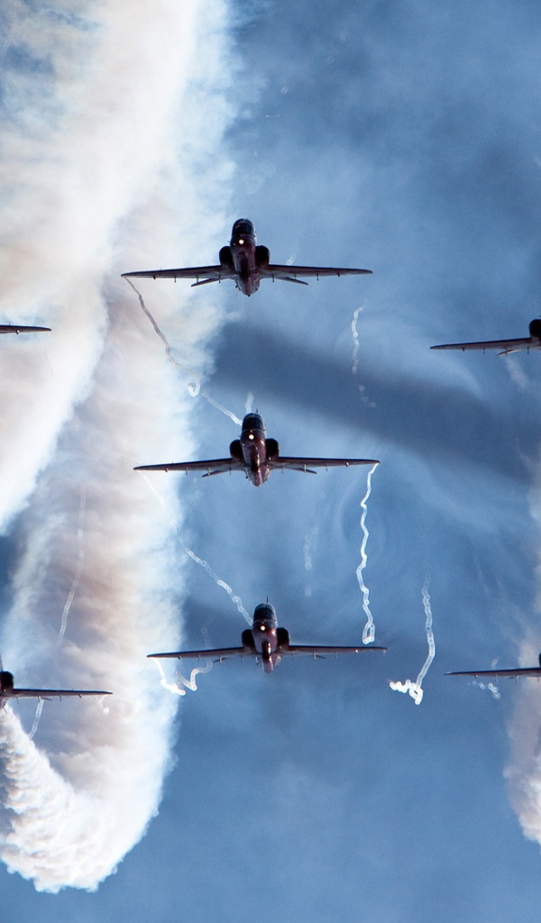 Акробатические трюки от королевских ВВС