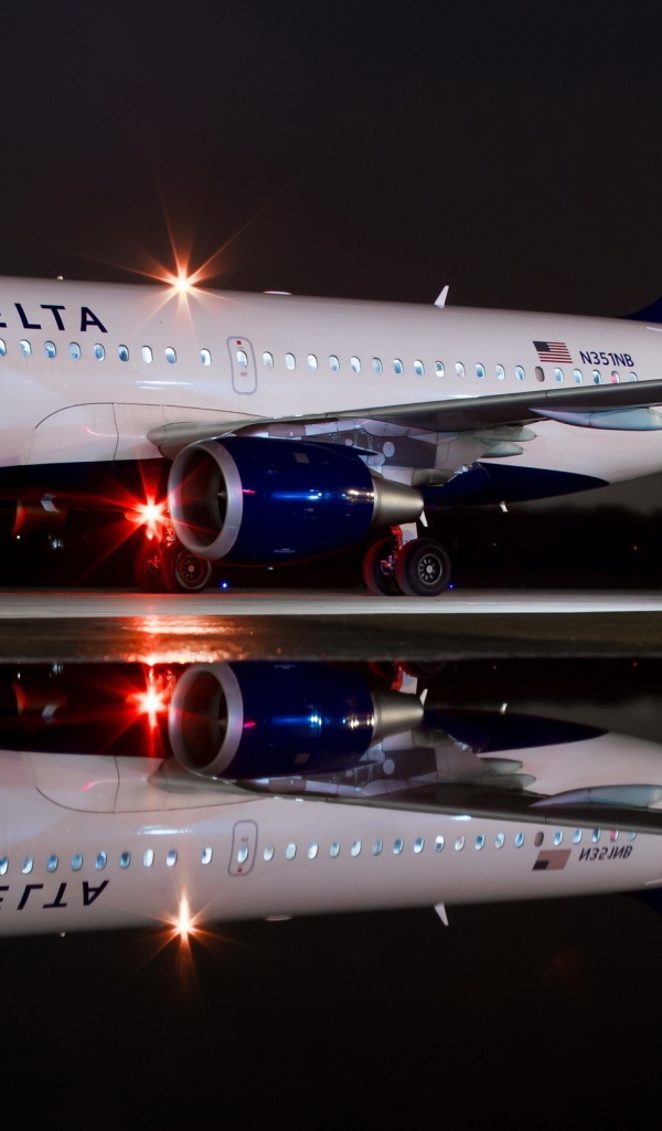 Пассажирский самолет компании Дельта
