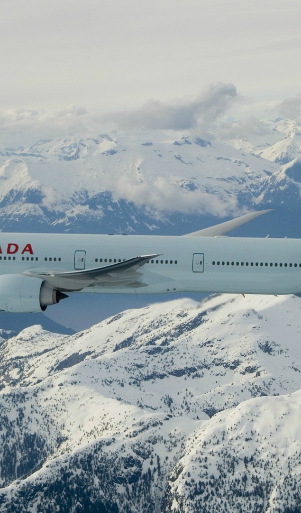 Самолет Канадских авиалиний