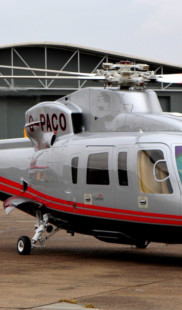 Легкий вертолет для полетов в городе