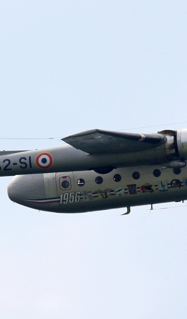 Пассажирский самолет 1950-х годов