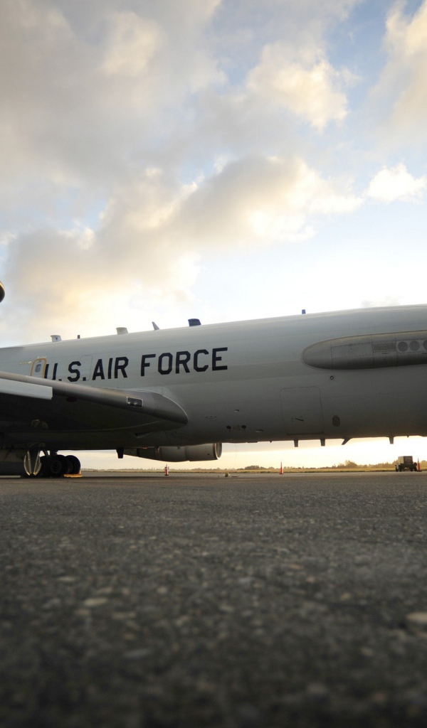 Самолет разведчик Boeing E-3 Sentry