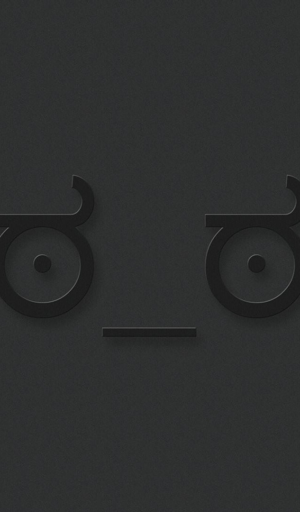 Серая мордочка на сером фоне