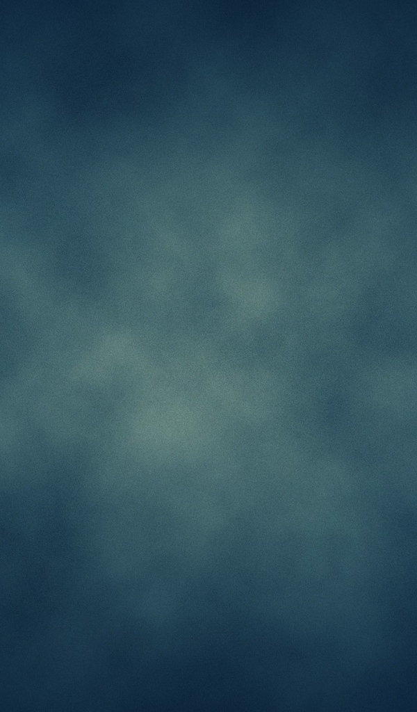 Белая дымка на голубом фоне