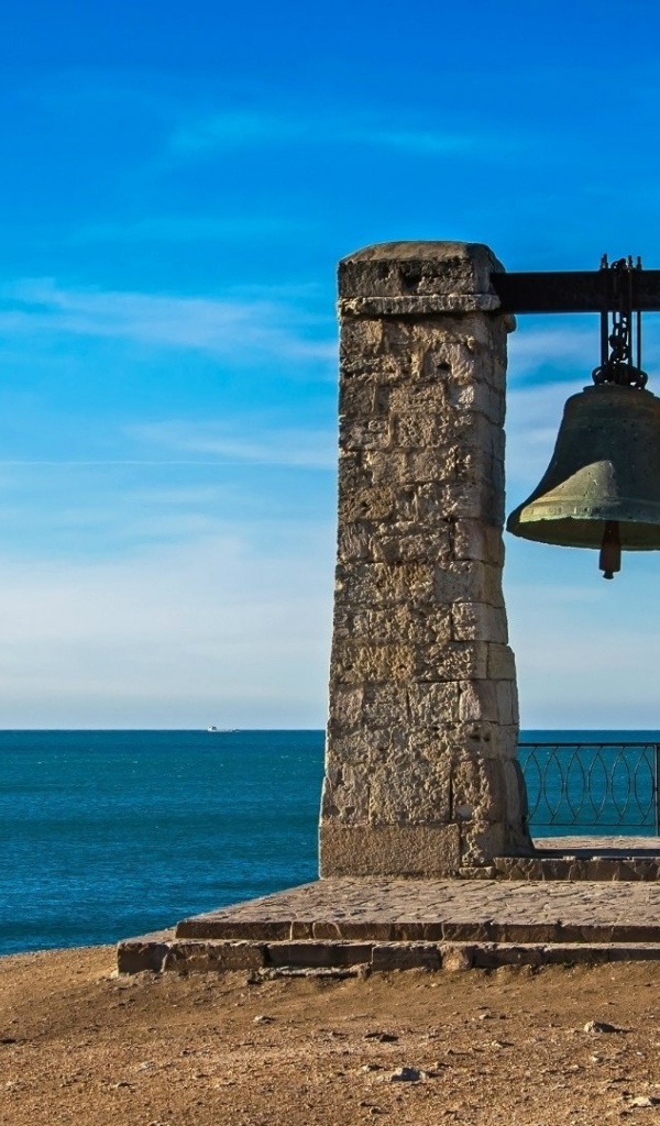 Колокол в Херсонесе, Крым