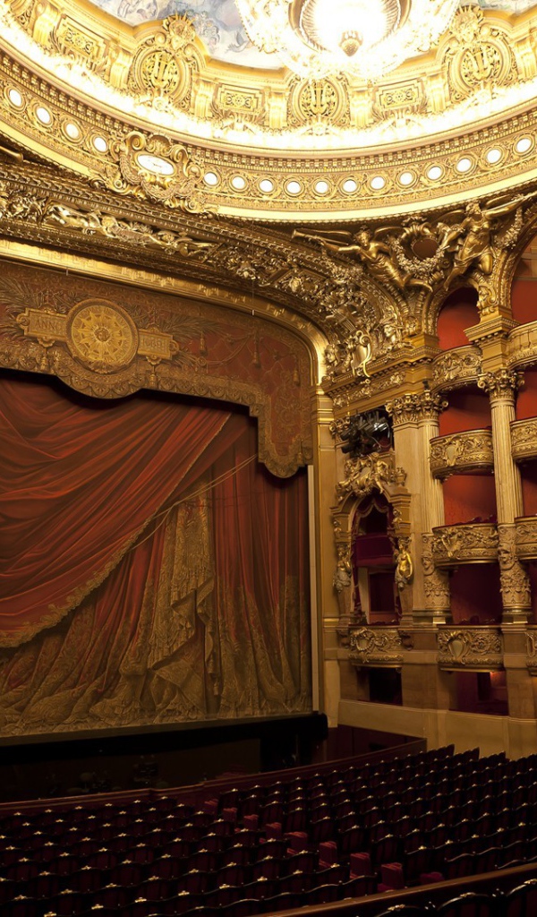 Зал городской оперы